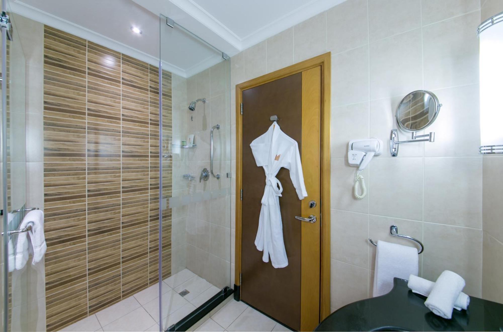 Copthorne Al Jahra Hotel & Resort Kuwait City Exterior foto
